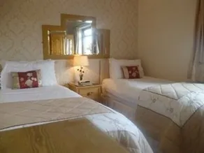 Park Top House - Image 2