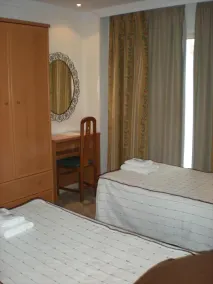 Hotel Sanz - Image 3