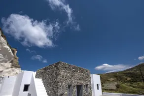 Insolito Villa - Image 3
