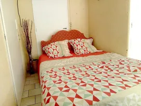 Studio in Bergerac, With Pool Access, Enclosed Garden and Wifi - 800 m - Image 2