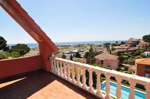 HomeHolidaysRentals Corinne - Image 5
