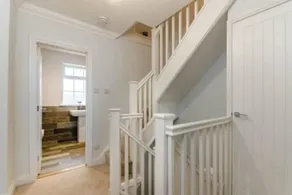 Guildford Town House - Image 3