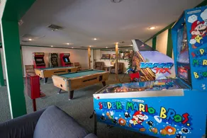 Branson Yacht Club - Image 4