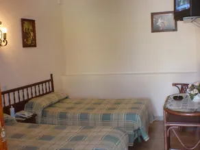 Hostal las Encinas - Image 5
