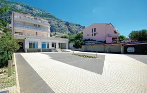 Gorgeous Home In Makarska - Image 2