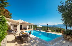 Villa Nafsika in St Stefanos Bay - Image 2