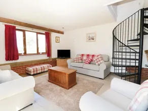 The Cart Lodge - Image 2