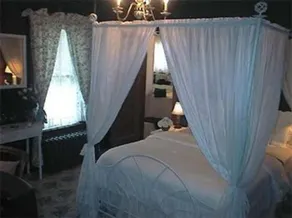 The Mansion Bed & Breakfast - Image 3