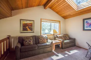6 Pineridge - Image 2