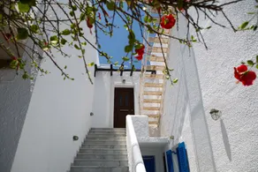 Paros Central House - Image 3