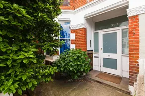 Bright Munster Road Apartment - MM2 - Image 4