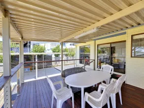 Fingal Beach Shack - Image 3