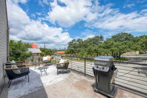 Austin Retreat - Unit B - Image 5