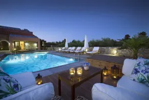 Private Polished Mansion w Private Pool Jacuzzi - Image 2
