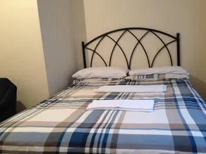 Lenton Lodge Guest House - Image 5