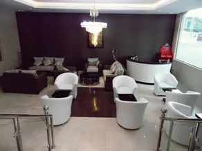 Romooz Inn Hotel Suites - Image 2