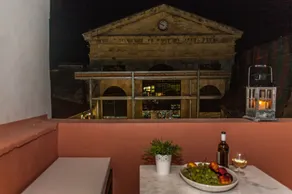 Agora Suites - Image 4