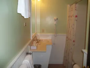 Wiscasset Woods Lodge - Image 3