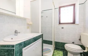 Nice Home in Brsec With Wifi and 2 Bedrooms - Image 2