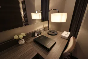 Frontel Jeddah Al Tahlia Hotel - Image 5