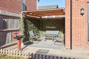 Host Stay Greenfinch Road - Image 5