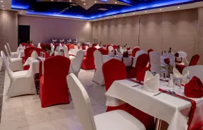 Hive Hotel - Image 5