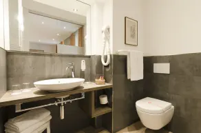 Cevedale Living Romance Hotel - Image 4