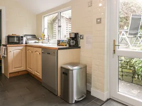 1 Blinkbonny Cottages - Image 4