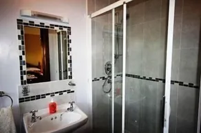 White Thorn House, Clifden, Connemara - Image 4