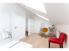 Charming Brand new House in Cambridge - Sleeps 6 - Image 4