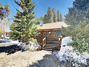 Secluded Mountain-view Log , Near Snow Trails 2 Bedroom Home - Image 5