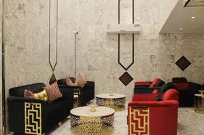 Lavent Park Hotel Suites - Image 3