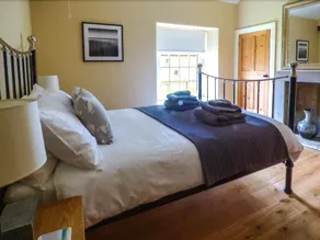 Cherry Tree Cottage - Image 2