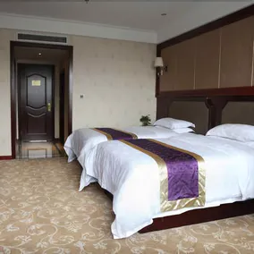 Xinggang Hotel - Image 2