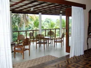 Serene Villa - Image 2