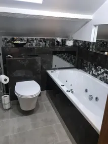 Grassfield Hall - Image 4