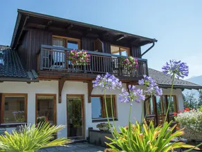 Apartment in a Wooded Area With Pool - Image 5