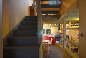 Huggins - Image 5