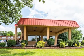 Econo Lodge Batesville - Image 5