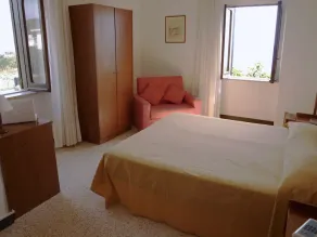 Laura Hotel - Image 2