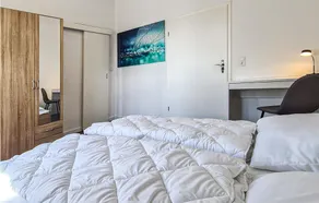Stunning Apartment in Stralsund With Wifi and 2 Bedrooms - Image 5