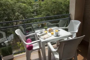 Singular Apartments Candela III - Image 2