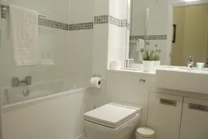 Urban Stay Astral House Apartments - Image 5