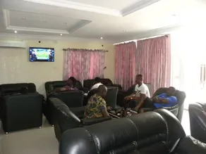 Grandy Suites Hotel - Image 5