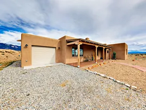 Mountain-view 3br W/ Hot Tub In Mariposa Ranch 3 Bedroom Home - Image 5