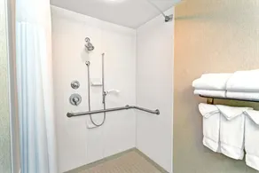 Microtel Inn & Suites by Wyndham Perimeter Center - Image 2