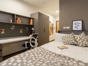 Modern Rooms in LEICESTER SK - Hostel - Image 5