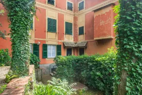 Camogli Bright Apartment with Parking - Image 3