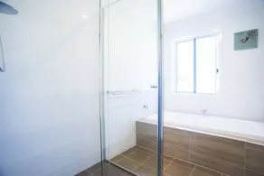 Broadwater Paradise - Image 3