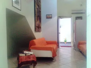 Room With Private Bathroom - Image 5